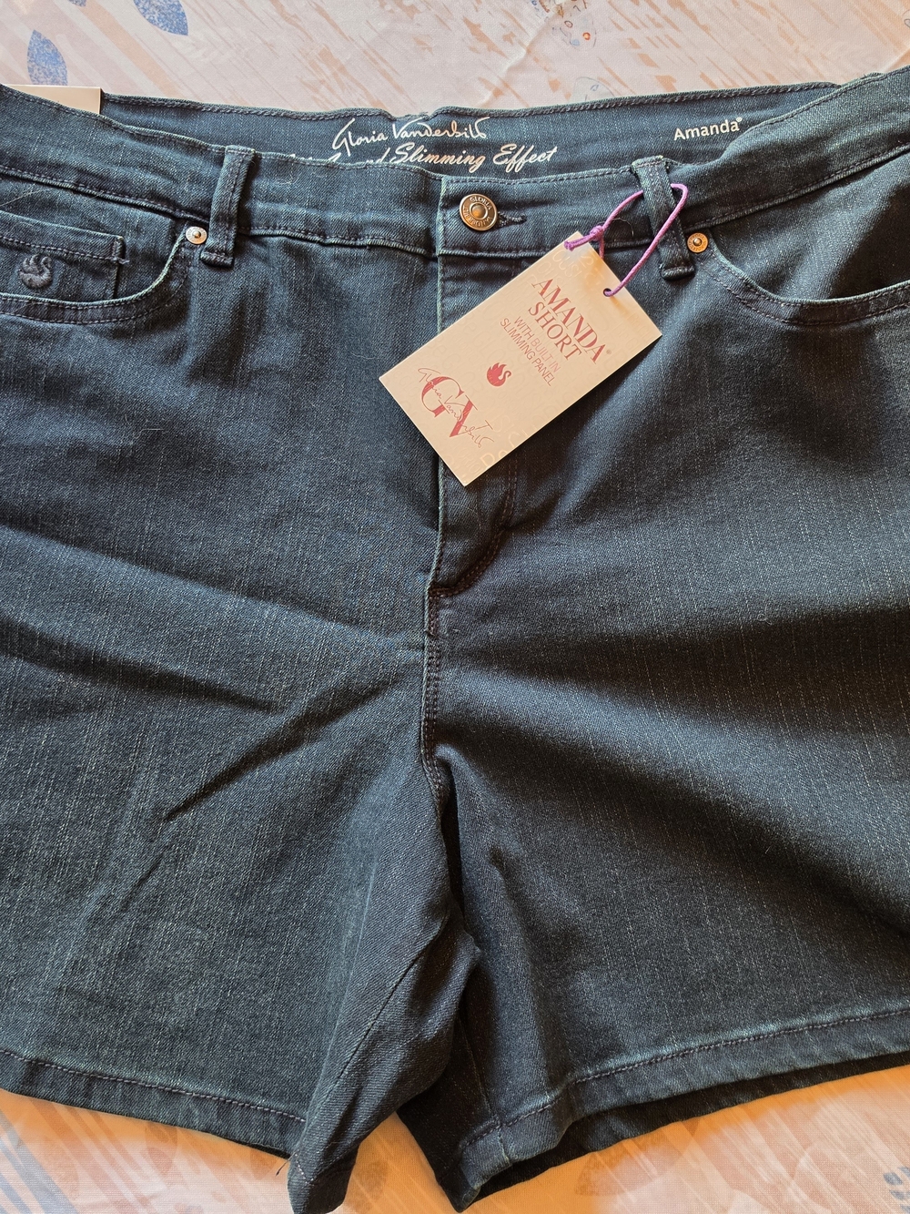 Gloria Vanderbilt 'Amanda' Dark Wash Denim Shorts